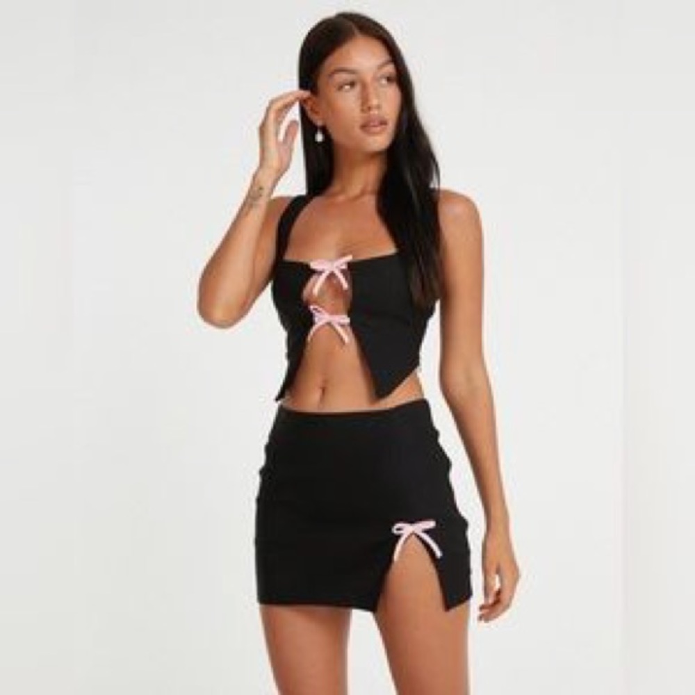 Motel rocks Kenaya crop top black